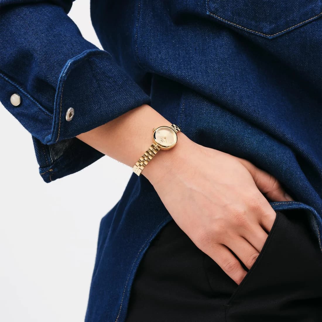 Fond du boîtier du garde-temps Daniel Wellington DW00100718