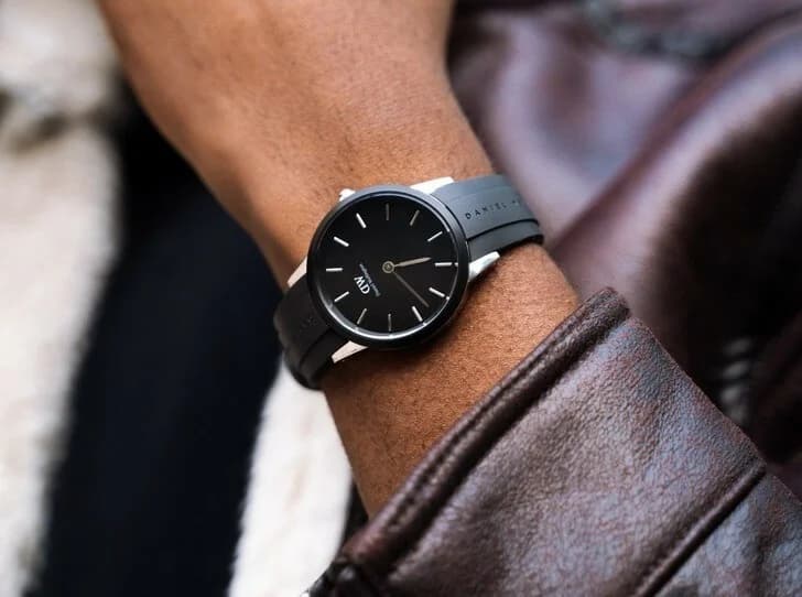 Détail du bracelet silicone du Daniel Wellington DW00100436