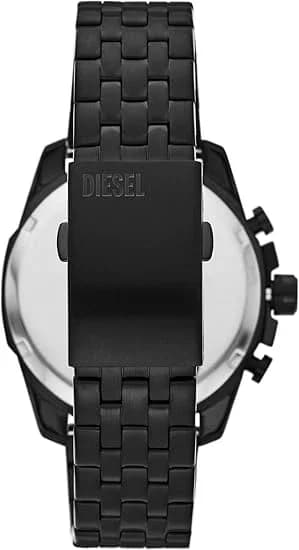 Zoom sur le cadran noir du Diesel DZ4617
