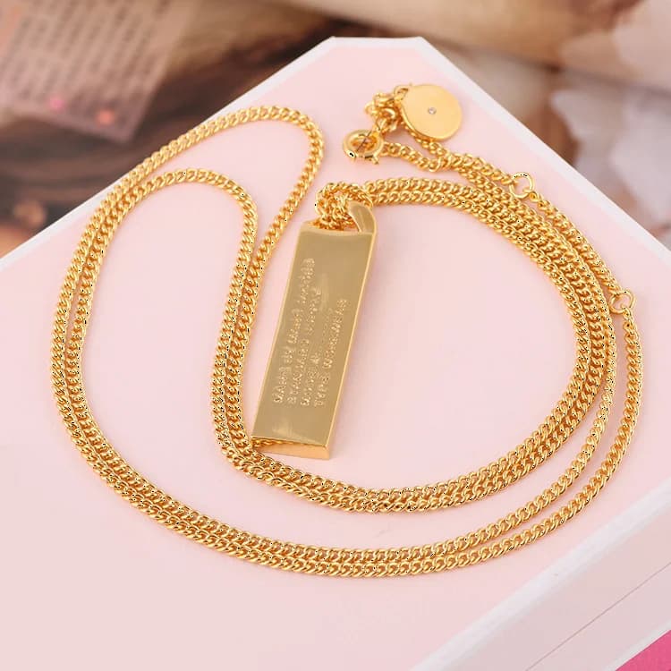 Détail du bracelet du Marc Jacobs M3PE597/80096
