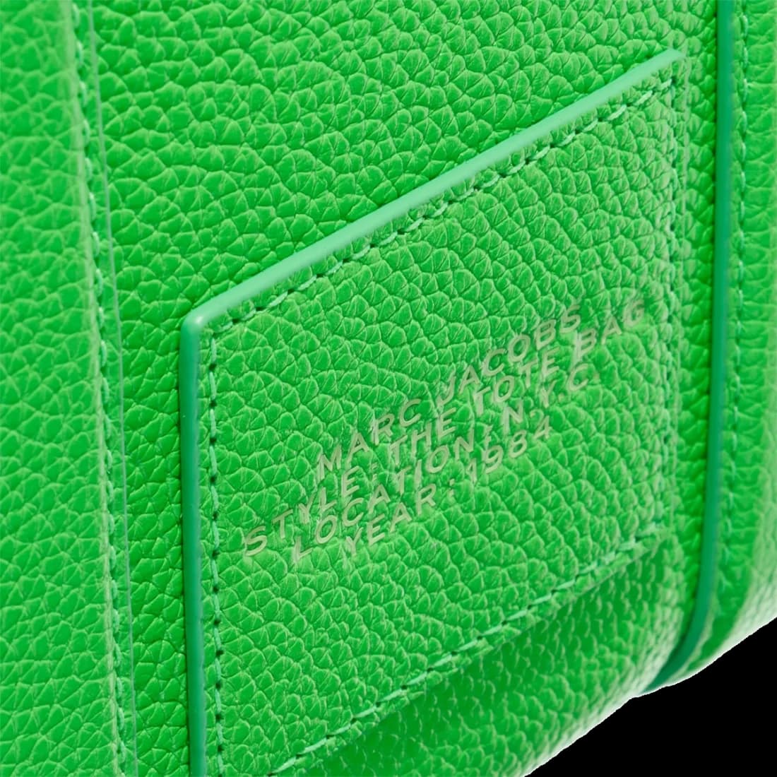 Zoom sur le cadran du Marc Jacobs H009L01SP21-348
