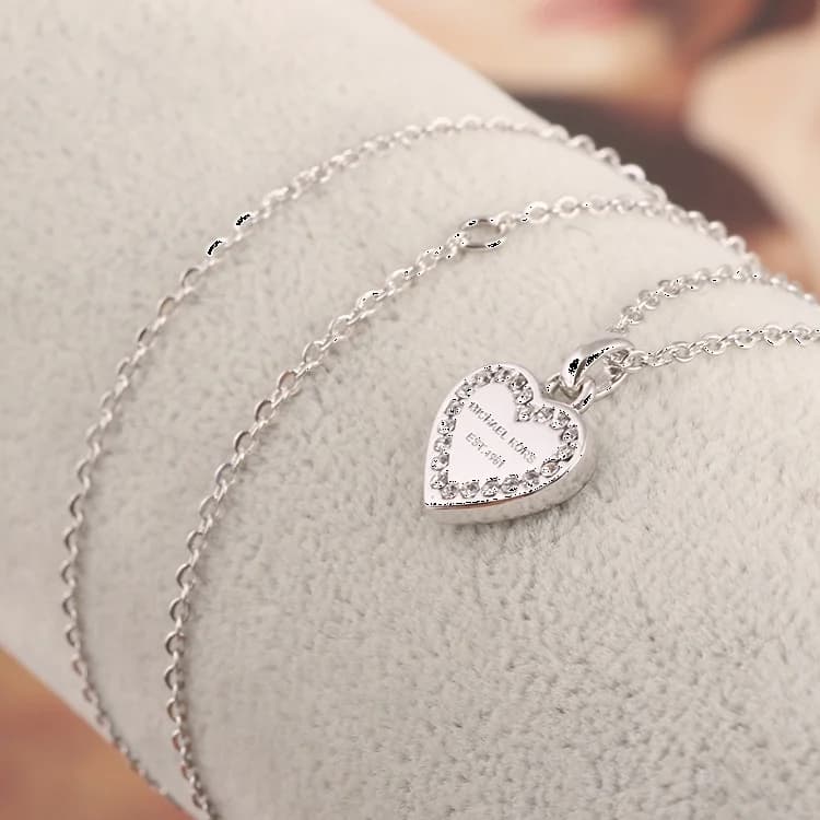 Détail du bracelet du Michael Kors MKJ3970040