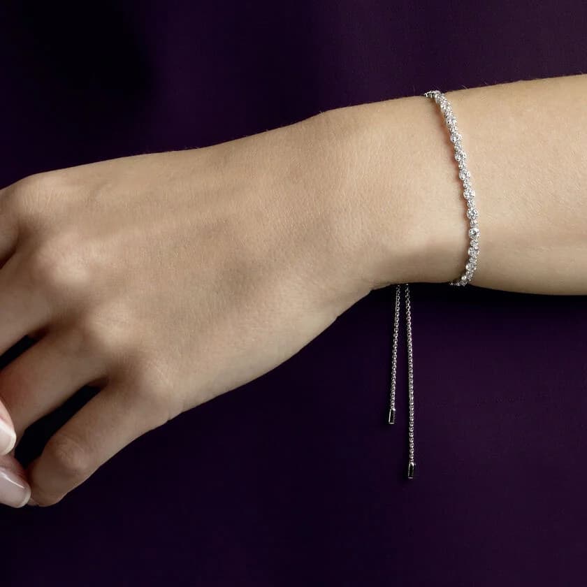 Détail du bracelet métal du Swarovski 5465384