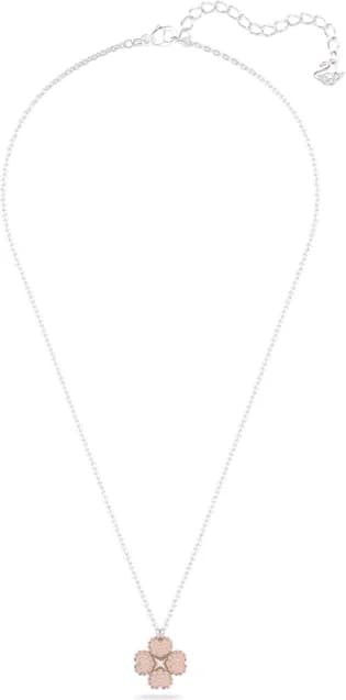 Zoom sur le cadran du Swarovski 5636488