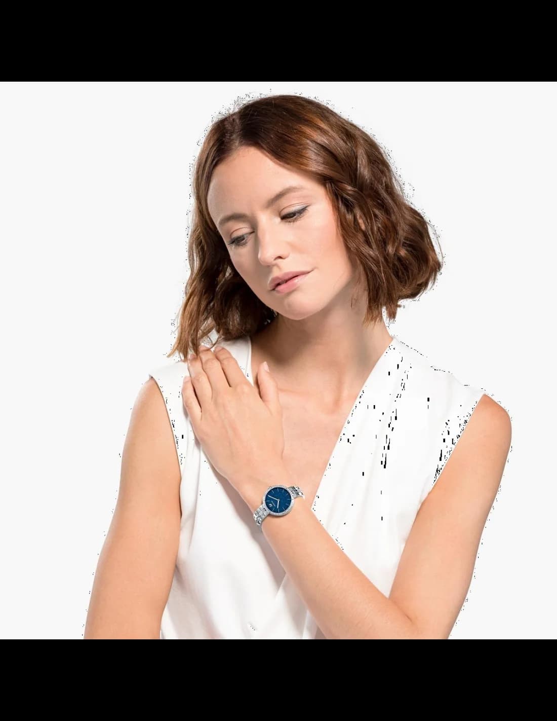 Zoom sur le cadran bleu du Swarovski 5517790