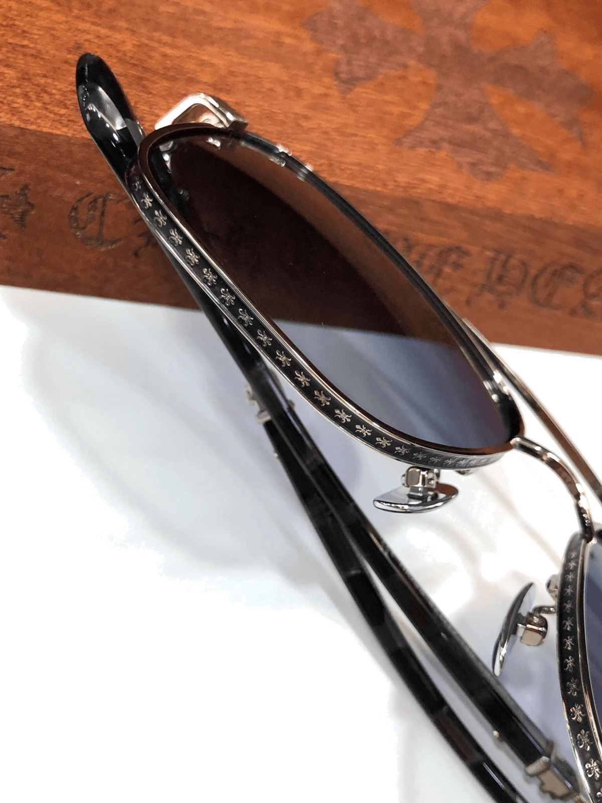 Lunettes de soleil Chrome Hearts CBEATH II forme carée en métal vue 4