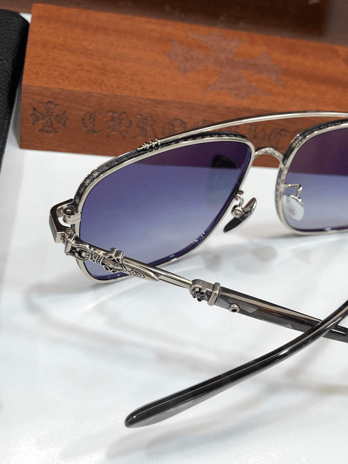 Lunettes de soleil Chrome Hearts CBEATH II forme carée en métal vue 5