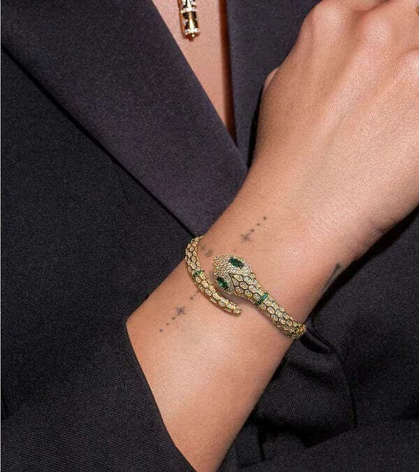 Bracelet jonc ouvert APM Monaco AB4179XKGY - Serpent plaqué or jaune avec cristaux - Unisexe vue 3