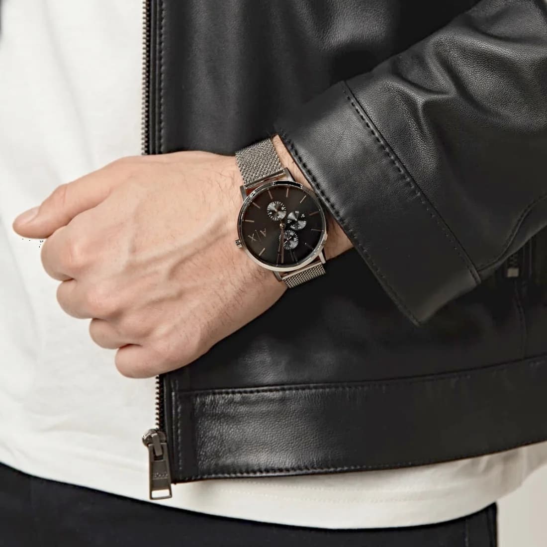 Montre Homme Armani Exchange AX2714 - Cadran Noir, Boîtier Acier Argent, Maille Milanaise vue 5