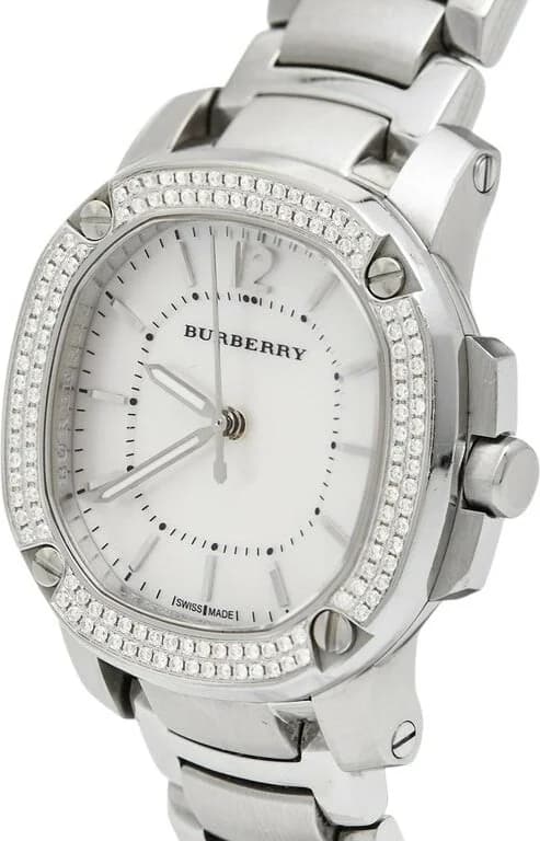Visage cadran Burberry BBY1801 avec index appliqués, aiguilles dauphine, guichet date à 3h et cristaux scintillants