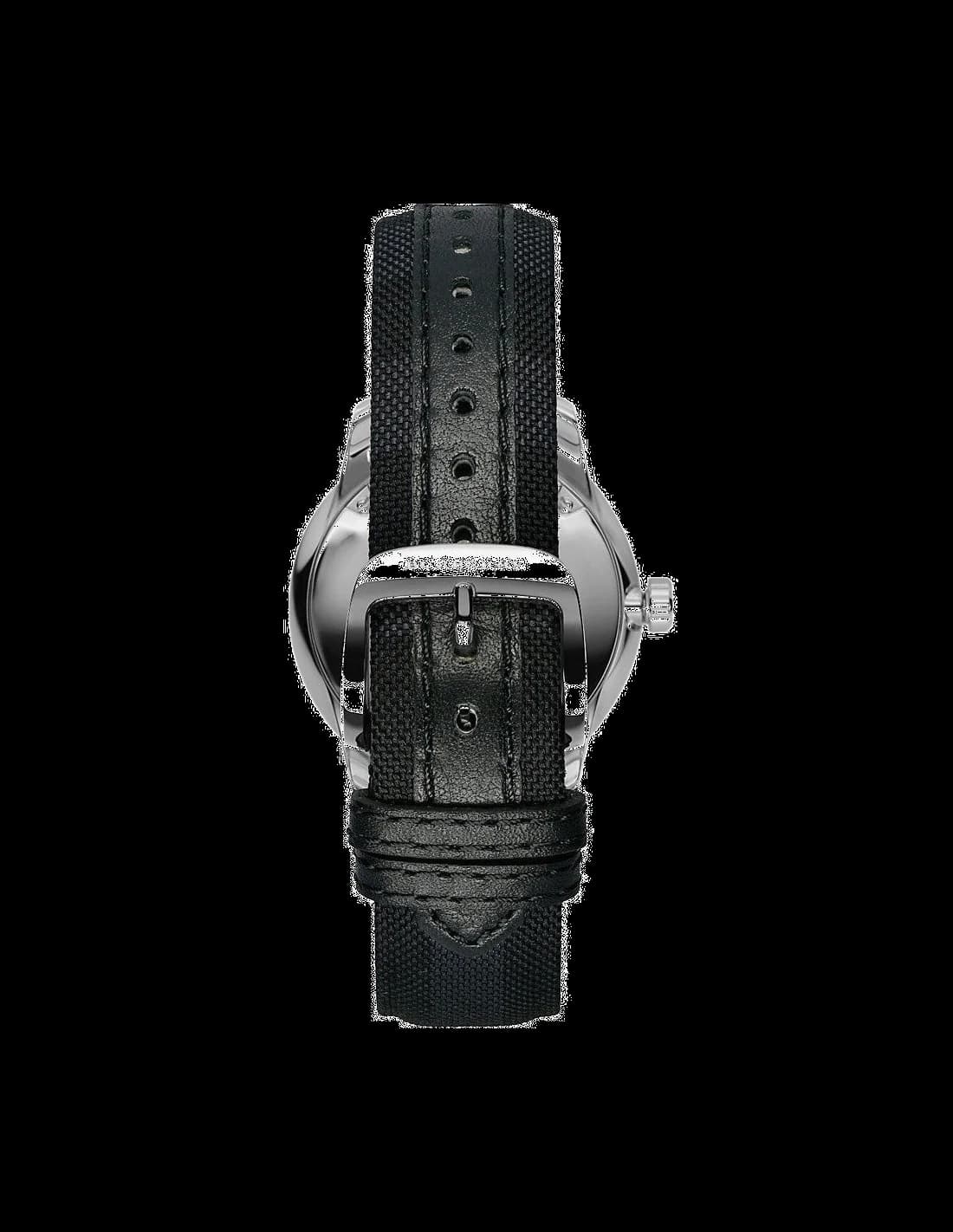 Visage cadran Burberry BU10008 avec aiguilles dauphine polies et guichet date à 3 heures pour une lisibilité optimale
