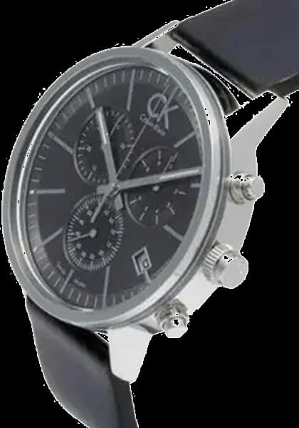 Visage cadran Calvin Klein K7627107 compteurs chronographe trois sous-cadrans, date à 4h30 et aiguille centrale rouge