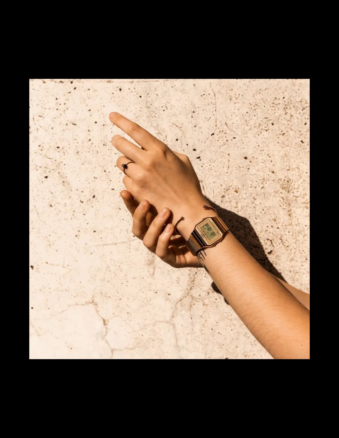 Montre Casio Vintage A700WMG-5DF Digital - Maille Milanaise Or Rose - Unisexe vue 5