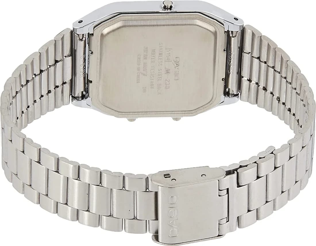 Attache bracelet Casio AQ-230A-1DMQYES bracelet en acier inoxydable brossé à maillons ajustables et fermoir déployant