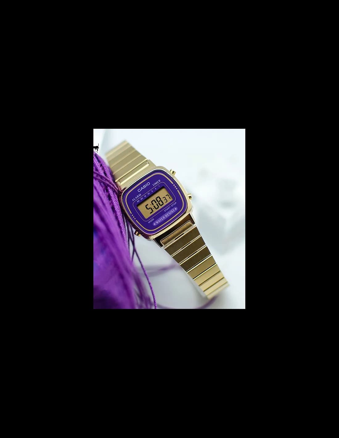 Montre Casio Vintage LA670WEGA-6EF Femme Dorée Cadran Violet Digital vue 4
