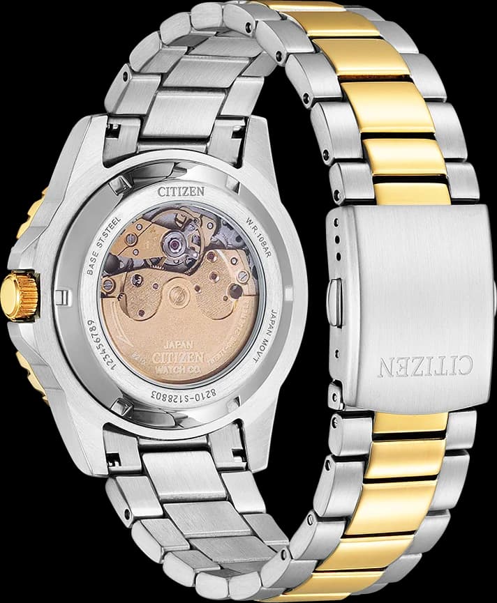 Attache bracelet Citizen NJ0174-82L en acier bicolore avec maillons polis et satinés, fermoir déployant double sécurité gravé Citizen