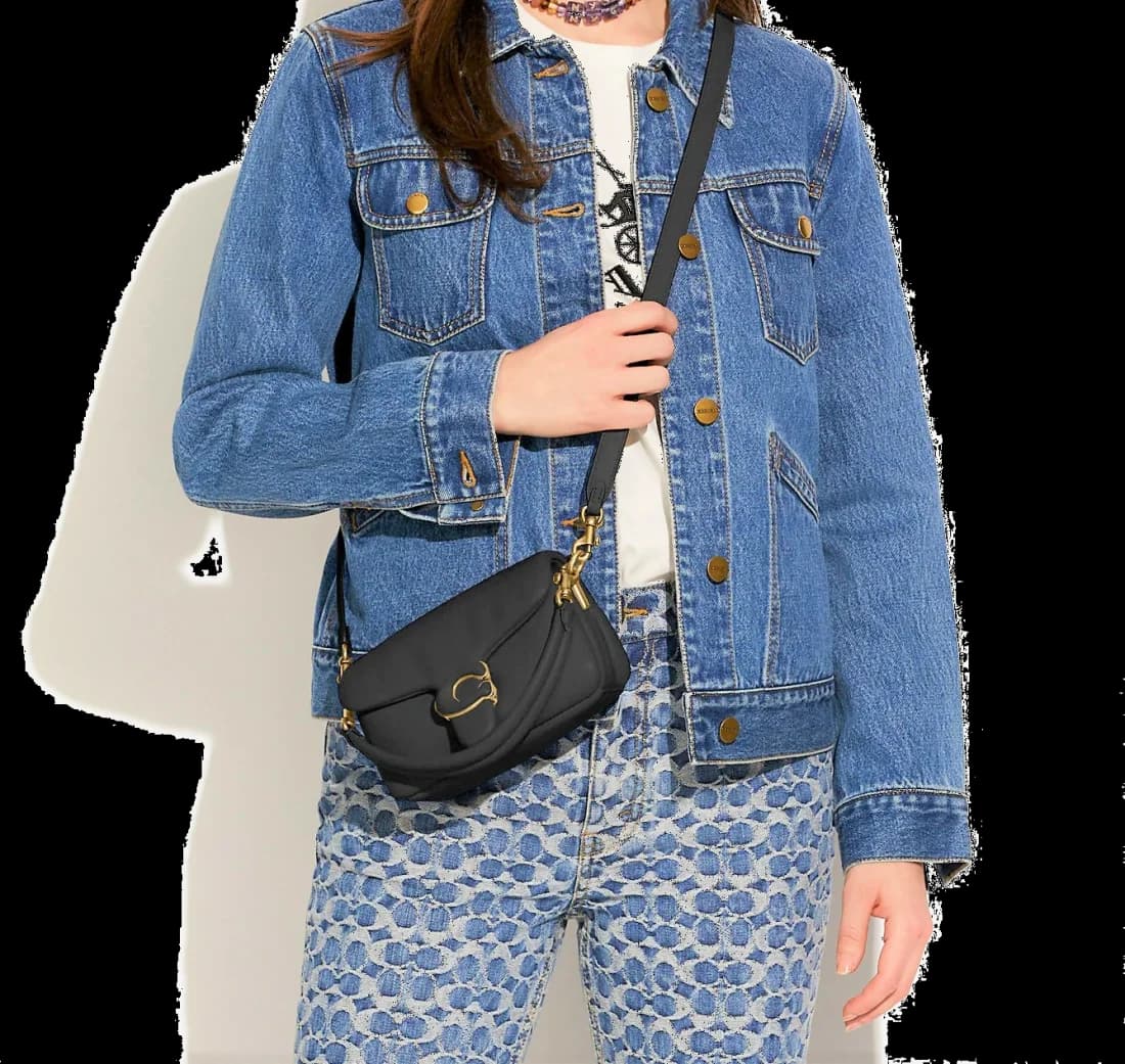 Sac à bandoulière Coach Pillow Tabby 18 en cuir nappa - Référence C3880 vue 4