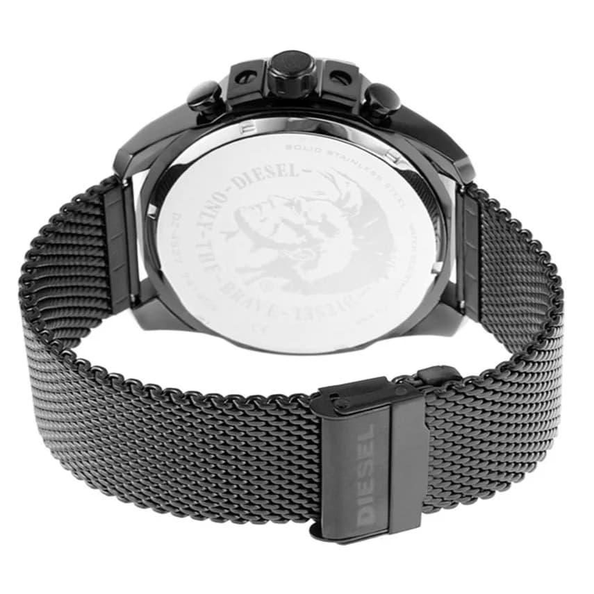 Attache bracelet Diesel DZ4527 en maille milanaise noire intégrée avec fermoir déployant ajustable double sécurité