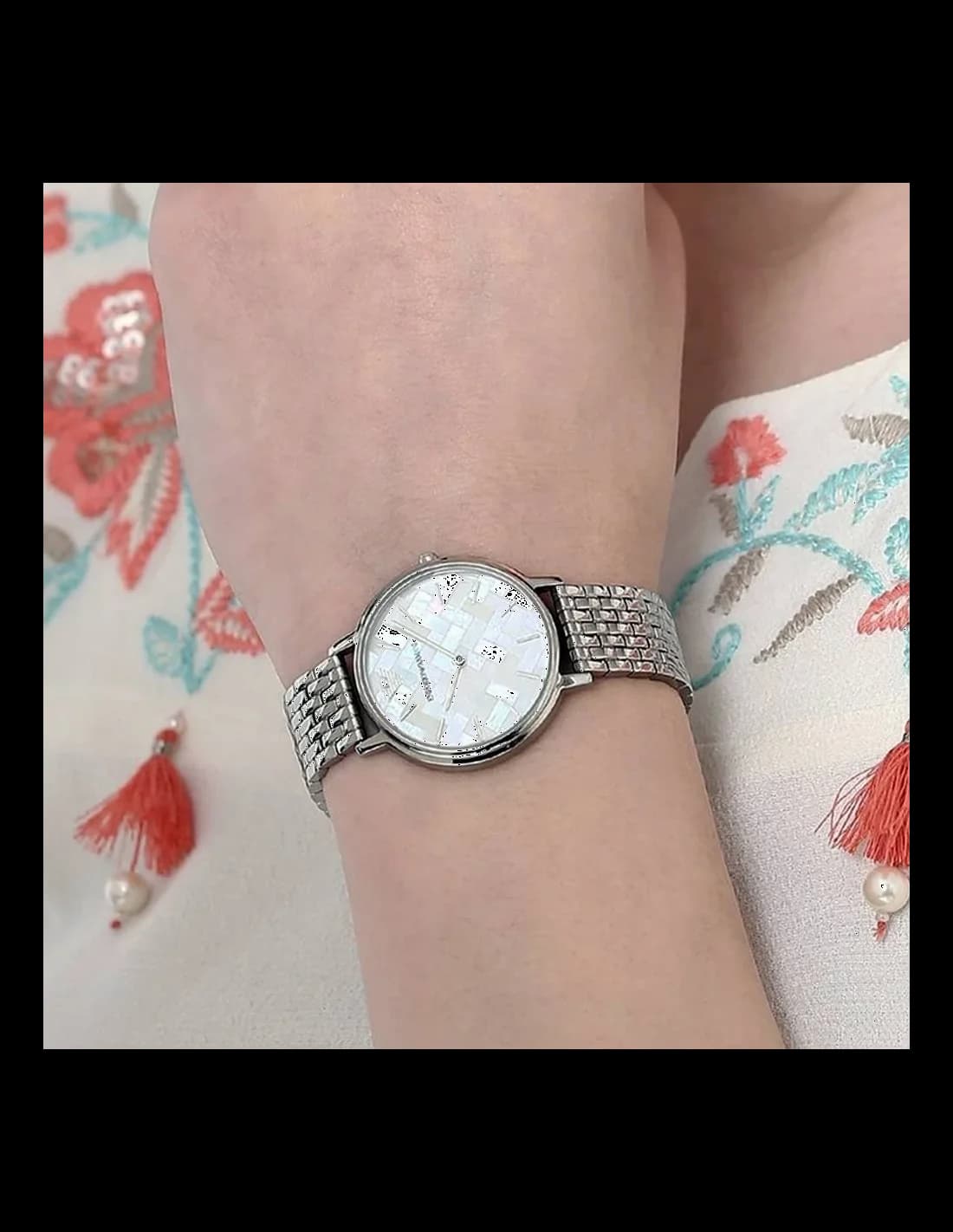 Lunette boîtier Emporio Armani AR11112 profil en acier inoxydable 316L, lunette lisse polie et verre minéral légèrement bombé