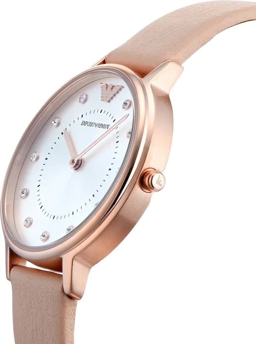 Visage cadran Emporio Armani AR2510 dévoile aiguilles et index finement polis, date à 3h lumineux