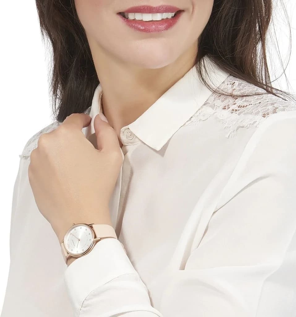 Lunette boîtier Emporio Armani AR2510 en acier plaqué or rose, finition polie, verre minéral résistant aux rayures