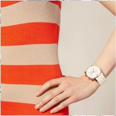 Attache bracelet Emporio Armani AR5920 en silicone blanc texturé signature, boucle ardillon en acier inoxydable avec gravure Eagle