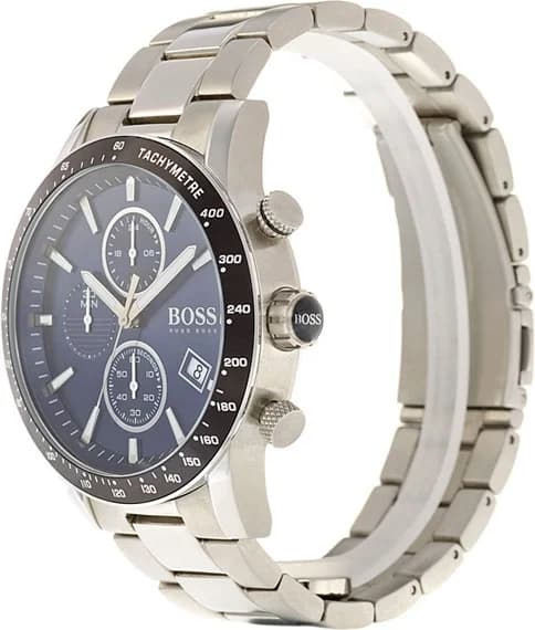 Visage cadran Hugo Boss 1513510 dévoile index bâtons polis, aiguilles dauphine, guichet date à 4h30, mouvement quartz Ronda 5040.B