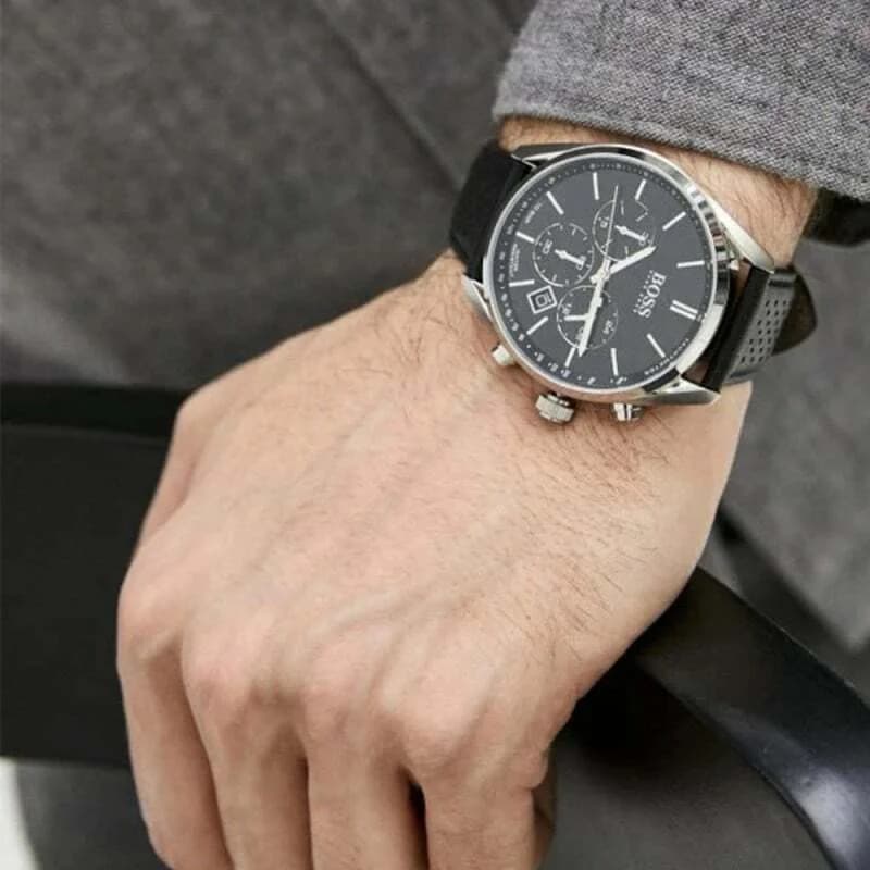 Montre Hugo Boss Champion 1513816 pour Homme - Boîtier Acier, Cadran Noir, Bracelet Cuir Perforé Noir vue 4