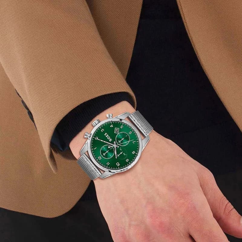 Attache bracelet Hugo Boss 1513938 en maille milanaise acier inoxydable avec fermoir déployant, finition satinée