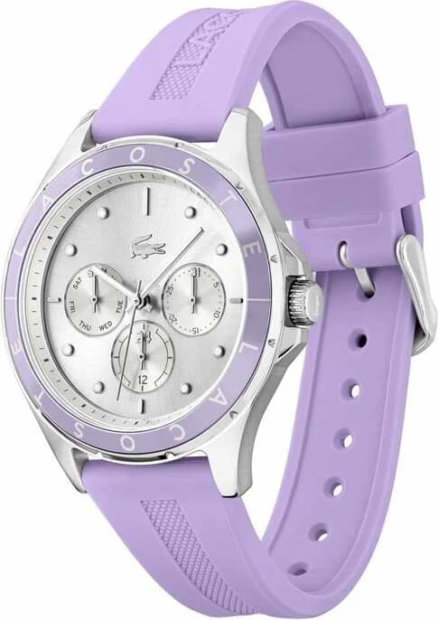 Attache bracelet Lacoste 2001300 en silicone lilas texturé, fermoir boucle ardillon gravé croco, doublure caoutchouc