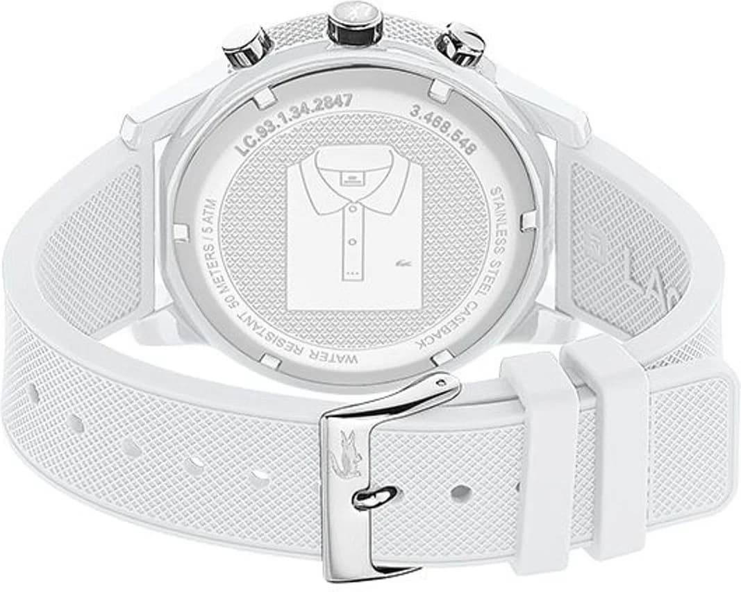 Attache bracelet Lacoste 2010974 en silicone blanc texturé avec motif crocodile, fermée par une boucle ardillon en acier inoxydable signée Lacoste