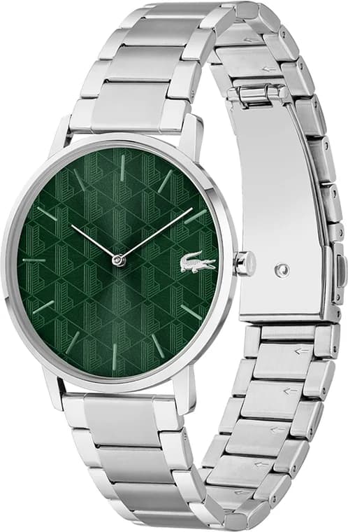 Visage cadran Lacoste 2011311 dévoile des index bâtons polis, aiguilles dauphine et guichet date à 3h sur fond vert texturé