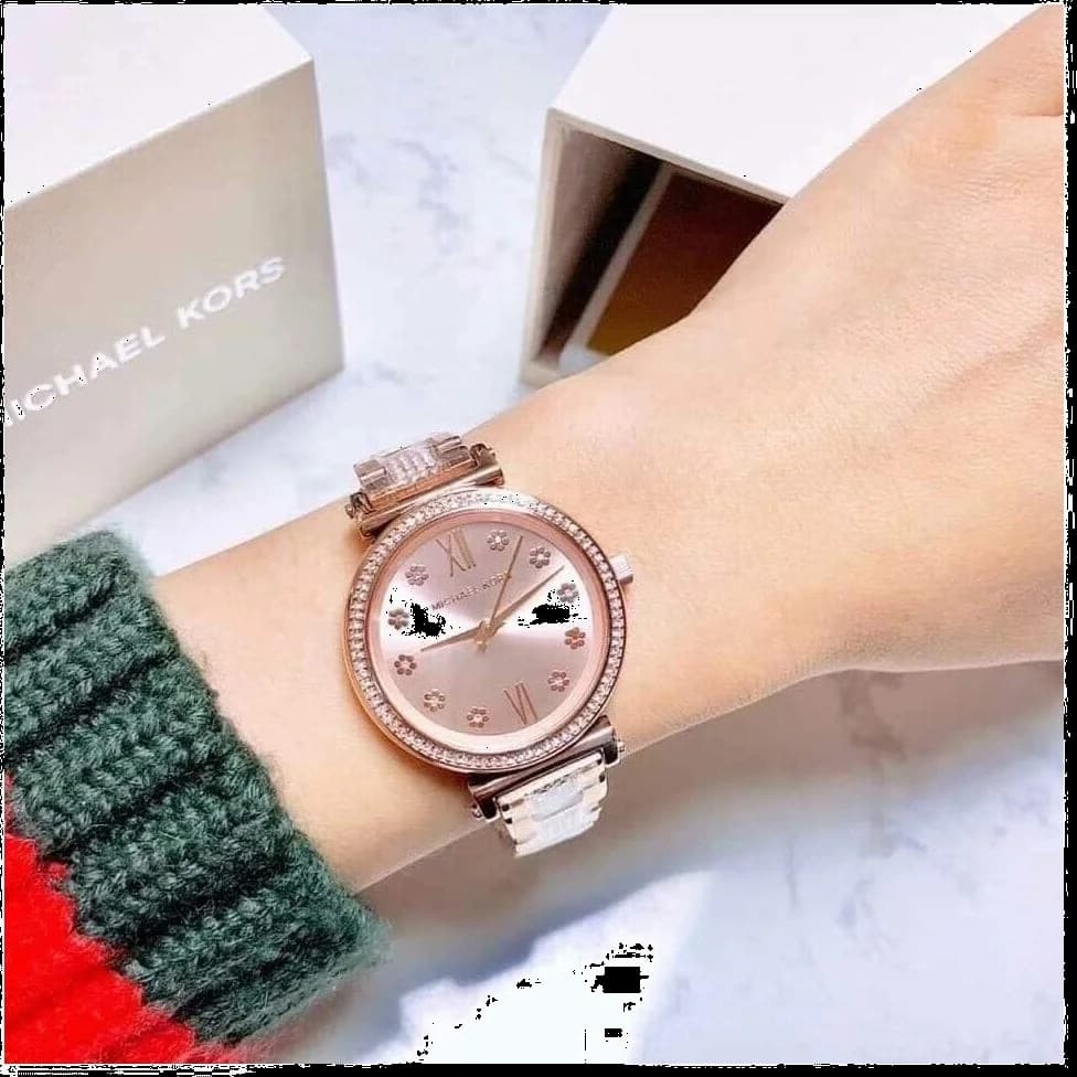 Attache bracelet Michael Kors MK3882 en acier inoxydable doré avec fermoir déployant et maillons lisses