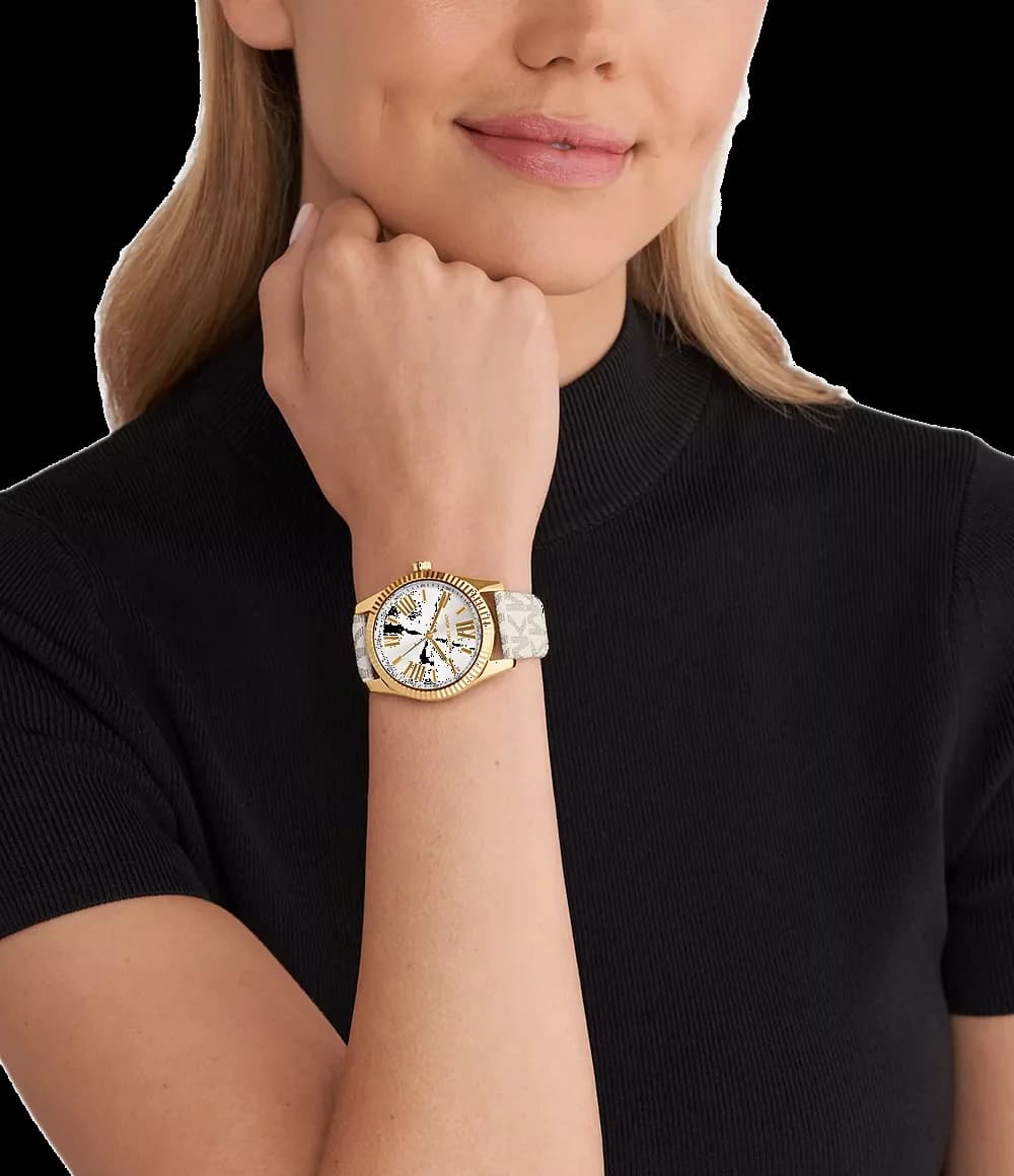 Attache bracelet Michael Kors MK4746 en cuir blanc cousu main sur boucle ardillon signature MK gravée