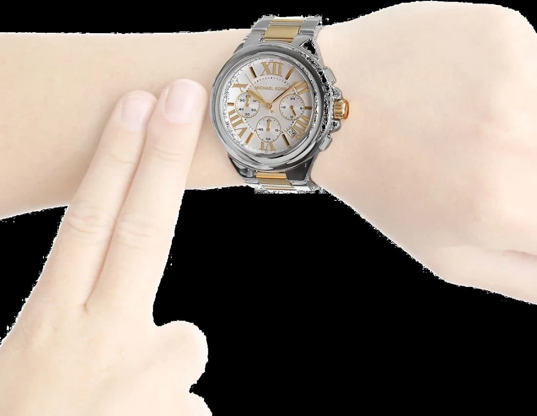 Attache bracelet Michael Kors MK5653 en acier inoxydable bi-ton argenté et doré, fermoir déployant à boutons-poussoirs