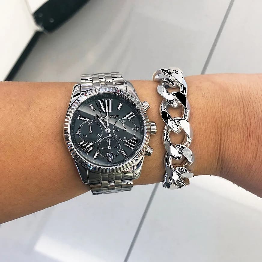 Lunette boîtier Michael Kors MK5708 tonneau en acier doré de 42mm avec lunette lisse et verre minéral anti-rayures