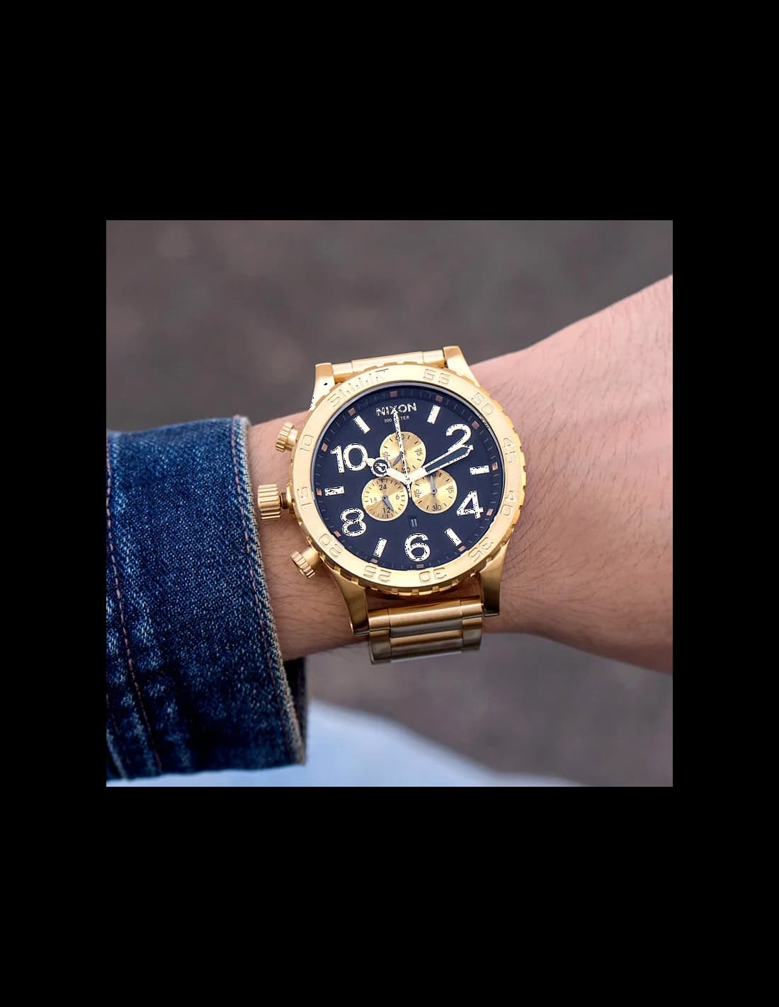 Montre Homme Nixon The 51-30 Chrono A083-510, boîtier et bracelet acier doré vue 4