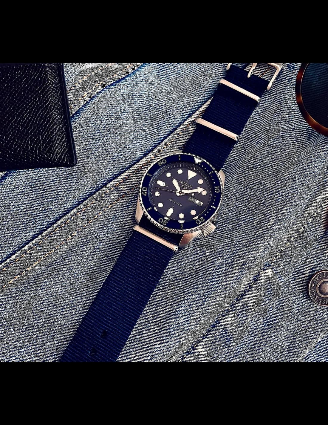 Montre Seiko 5 Sports SRPD51K2 Automatique Homme - Cadran Bleu, Bracelet NATO Bleu vue 3