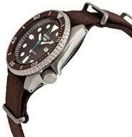 Visage cadran Seiko SRPD85K1 avec index bâtons appliqués, aiguilles dauphine, guichet date 3h, mouvement automatique 4R36