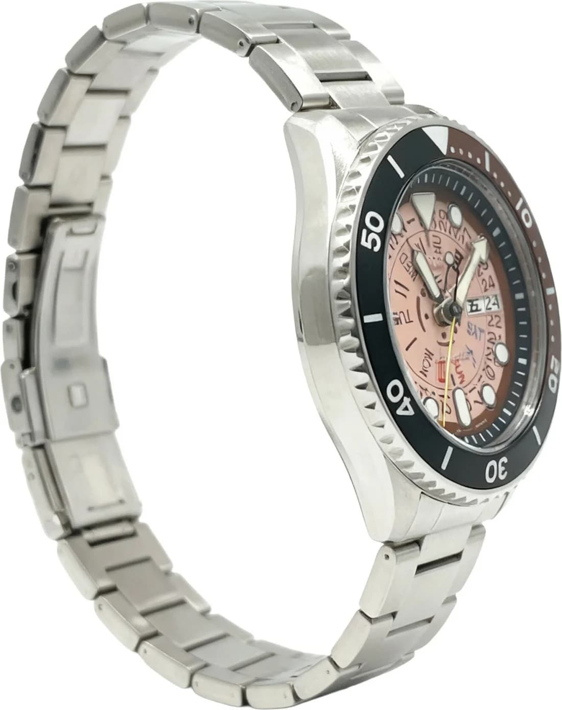 Visage cadran Seiko SRPJ47PK avec index appliqués argentés, aiguilles dauphines polies et guichet date jour à 3h
