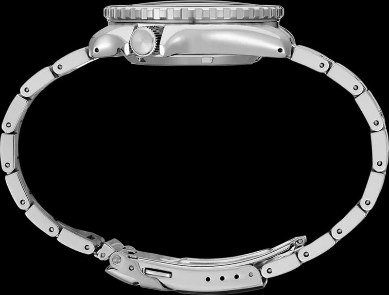 Attache bracelet Seiko SRPK99K1 en acier brossé à triple boucle déployante, fermoir sécurisé avec poussoir