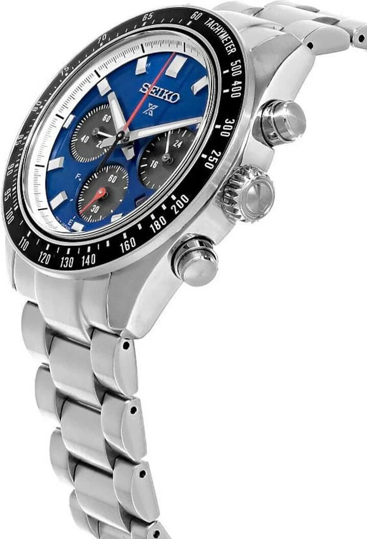 Visage cadran Seiko SSC931 index appliqués facettés et aiguilles larges, guichet date à 4h30, échelle tachymétrique périphérique