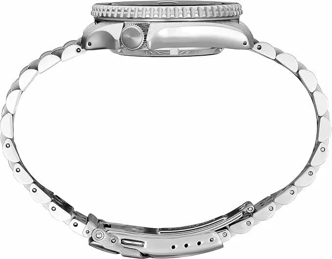 Attache bracelet Seiko SSK043K1 maillon acier brossé et poli, fermoir déployant triple avec boucle signée, épaisseur confortable