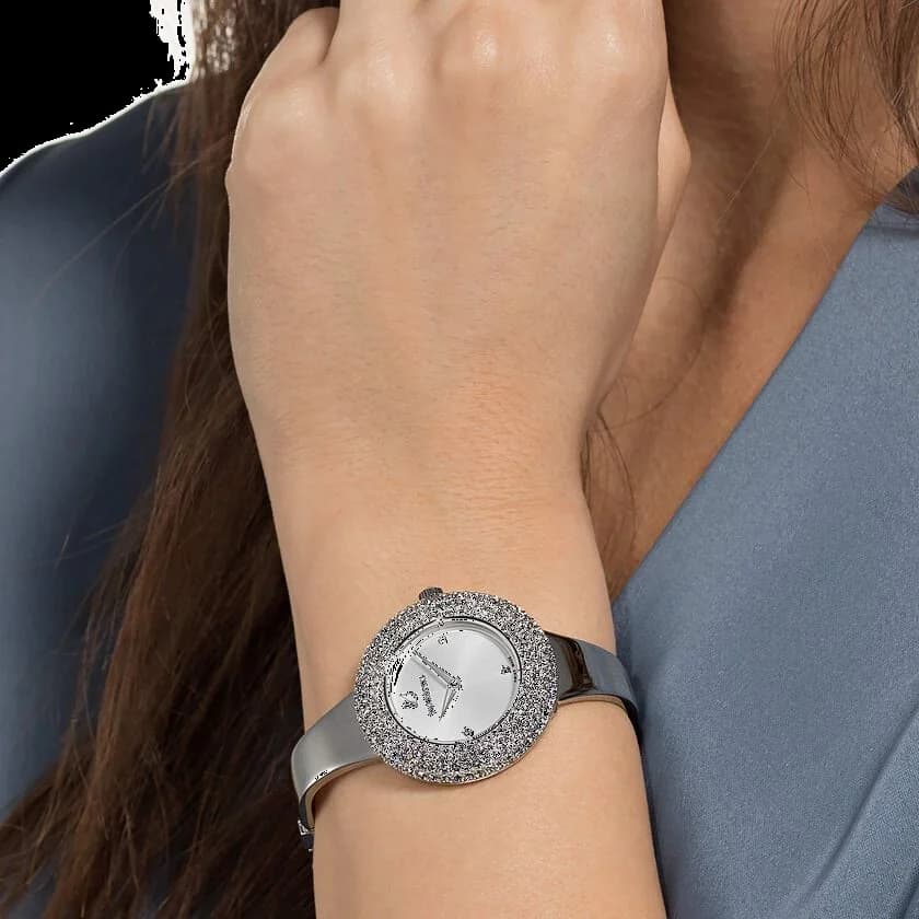 Attache bracelet Swarovski 5483853 en acier inoxydable rose avec fermoir déployant, maille milanaise ajustable
