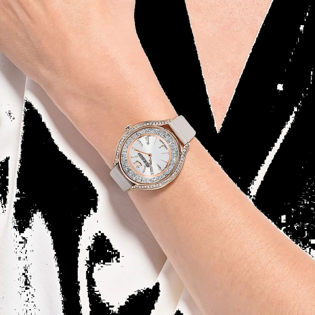 Attache bracelet Swarovski 5519450 en cuir beige avec boucle ardillon en acier inoxydable doré