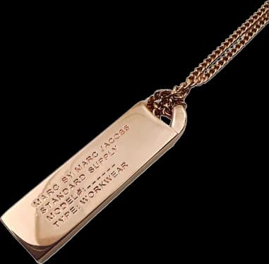 Collier chaine Marc by Marc Jacobs en acier plaqué or rose avec plaque logo - Réf. 109244