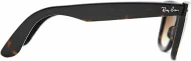 Le garde-temps Ray-Ban RB2140 902/51 50-22 vu de profil