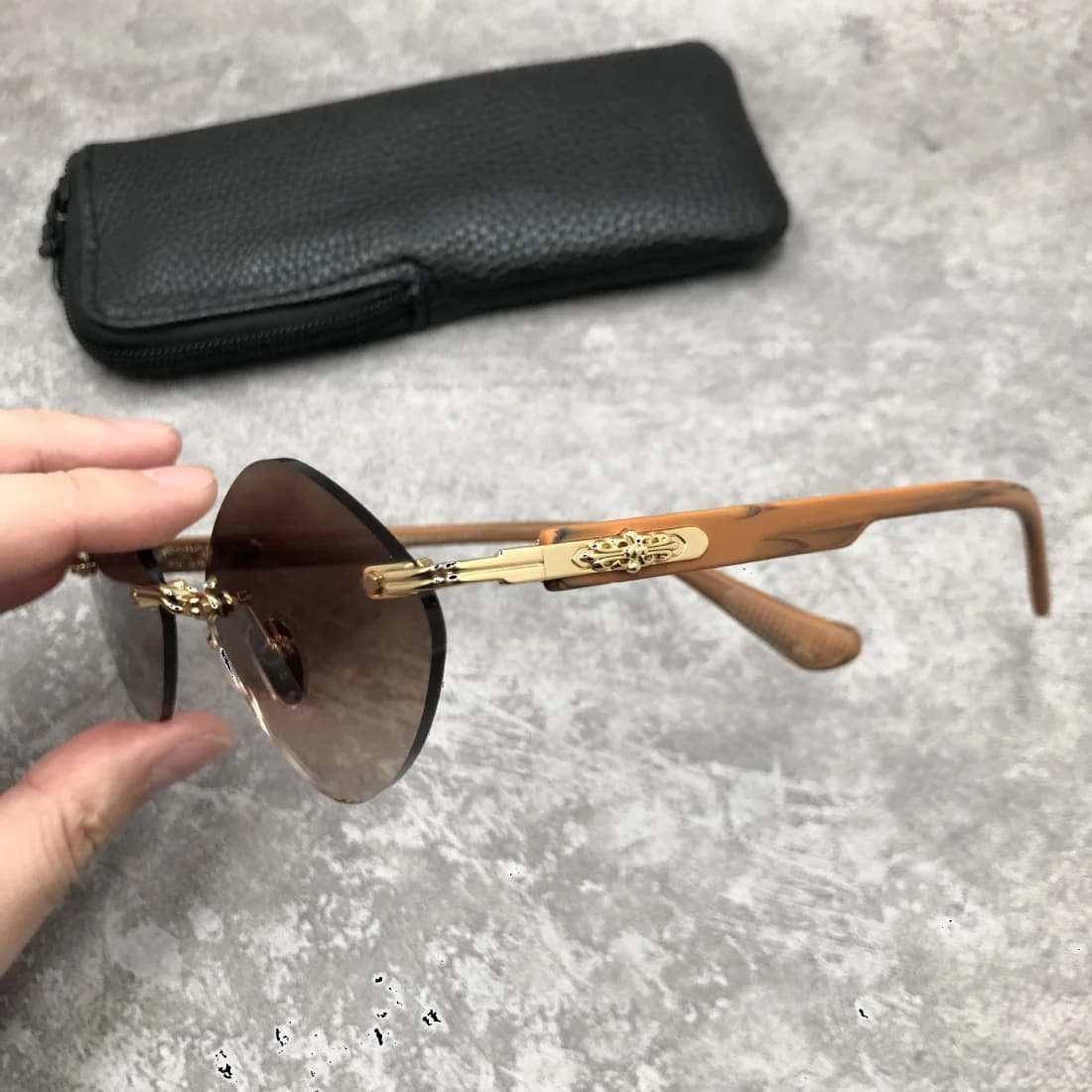 Fond du boîtier du garde-temps Chrome Hearts CH8132 BH/SS