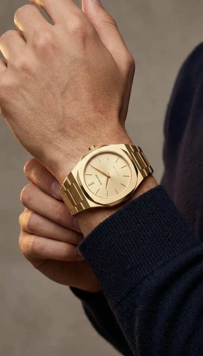 Détail du bracelet acier du D1 Milano UTBJ36