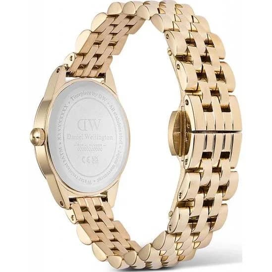 Zoom sur le cadran vert du Daniel Wellington DW00100804